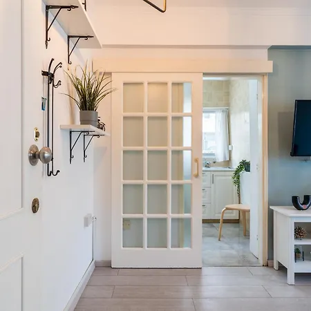 Amaracus 1-bedroom In Apartment Larnaca